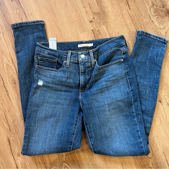 LEVIS 311 SHAPING SKINNY Distressed jeans like new sz 27 or 4 - Picture 8 of 9